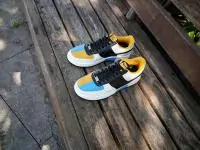 nike air force 1 argent  bleue jaune